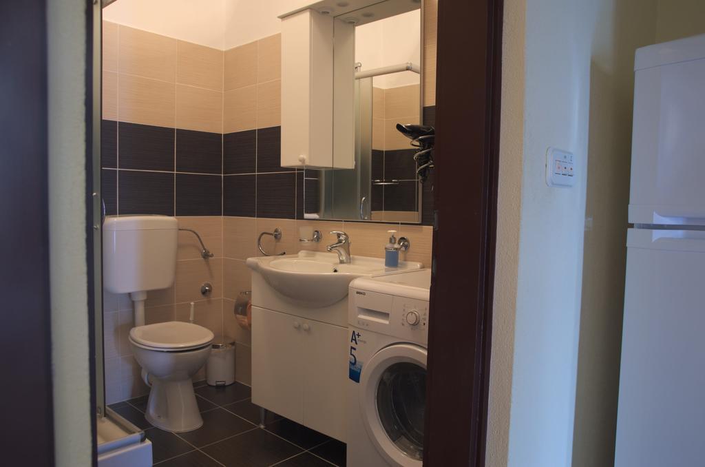 Fei Fei Apartments Račišće 외부 사진
