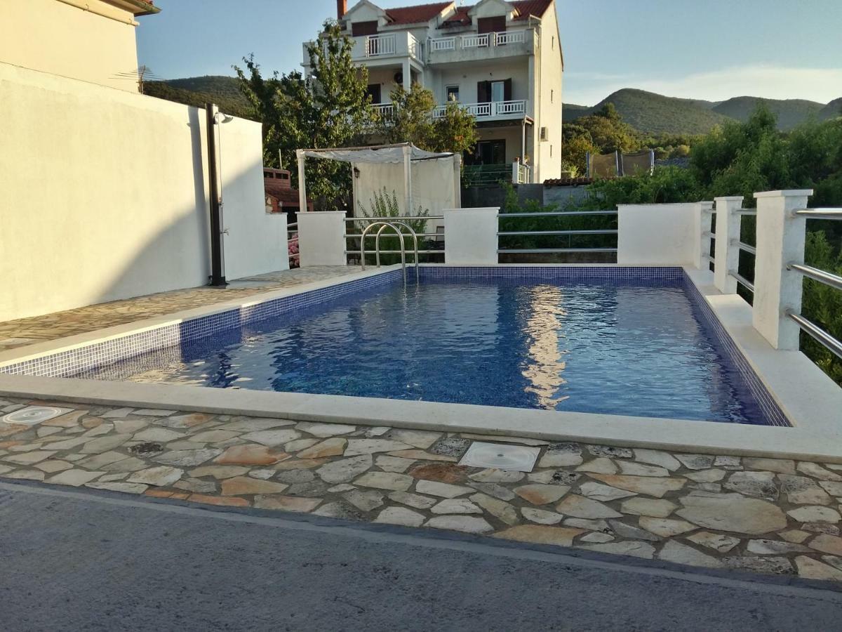 Fei Fei Apartments Račišće 외부 사진